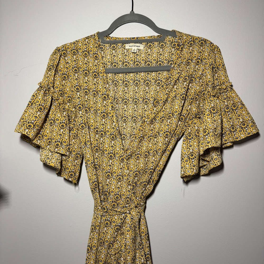 Max Studio Yellow Short Sleeve Mini Wrap Dress